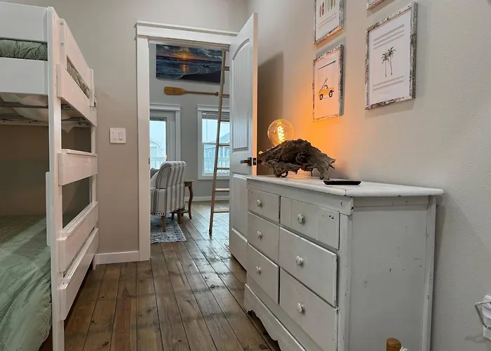 Beach House With Breathtaking Sunsets - Perfect For Couples And Families!